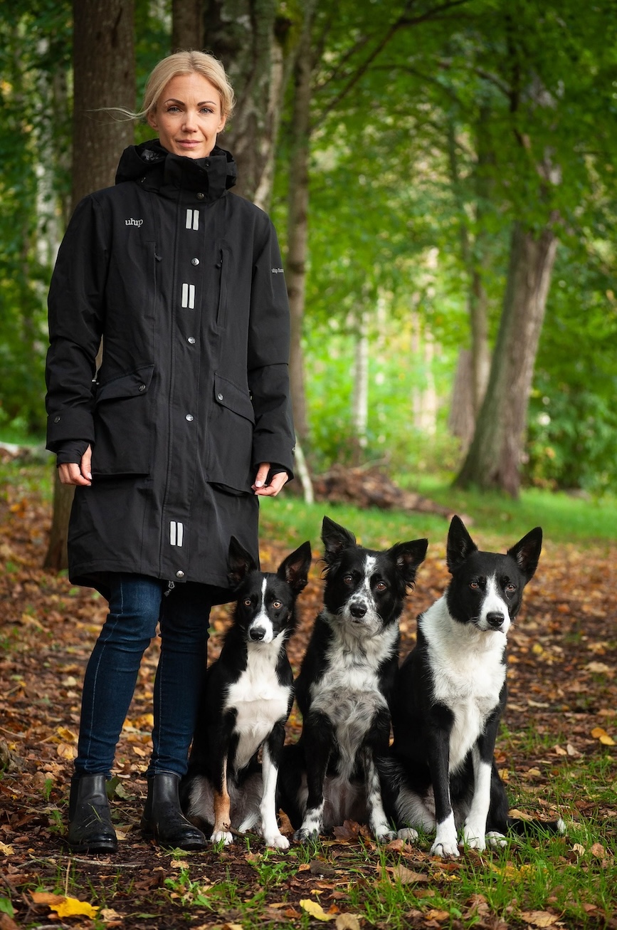 Sara Lidén tillsammans med sina hundar